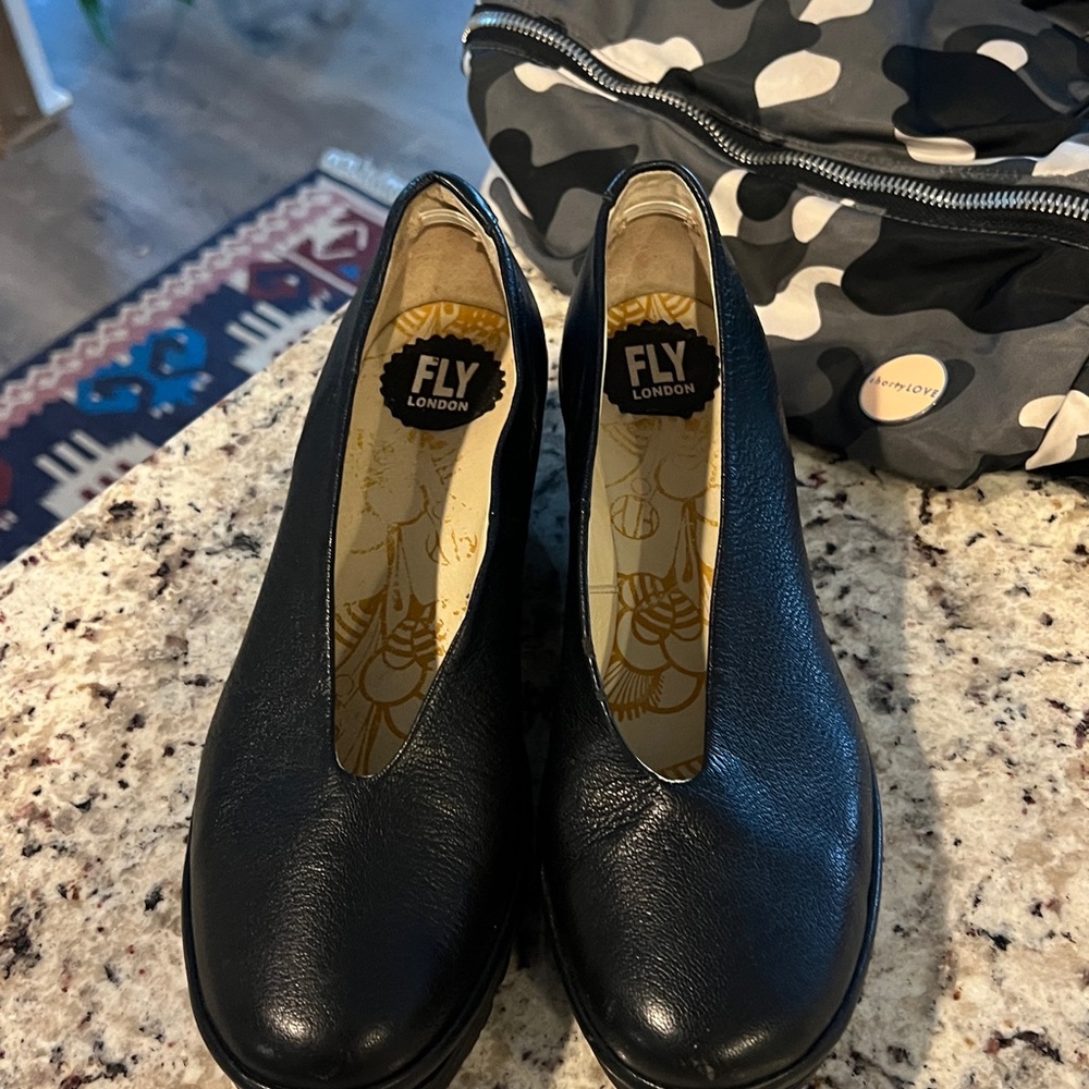 Fly London Black Platform Women's Shoes - Picture 7 of 7